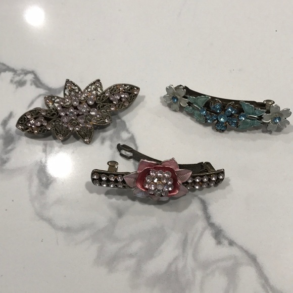 Set of four jewel hair barrettes - Picture 3 of 3